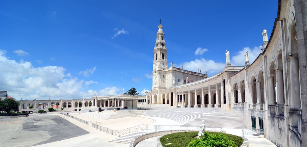 Una veduta parziale del Santuario di Fátima, nel comune di Ourém, nel centro del Portogallo