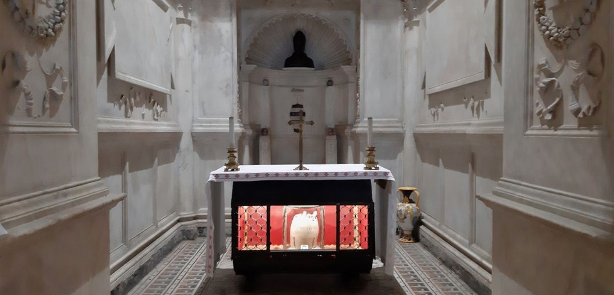 La Cappella del Succorpo, nel Duomo di Napoli, custodisce le reliquie di San Gennaro, patrono della città