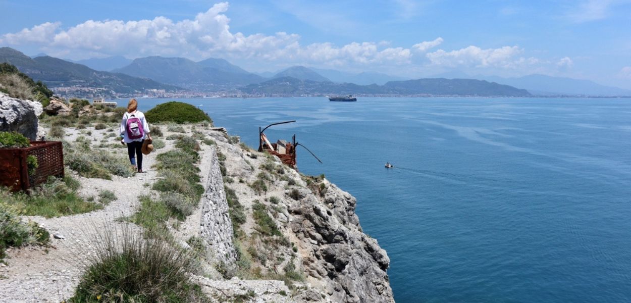 Il percorso di trekking che porta escursionisti e fedeli fino al Santuario della Madonna dell'Avvocata, sulla Costiera Amalfitana